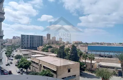 شقة - 3 غرف نوم - 1 حمام للايجار في شارع الشهيد جلال الدسوقى - وابور المياة - حي وسط - الاسكندرية