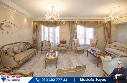 Apartment - 3 Bedrooms - 3 Bathrooms for sale in Al Geish Road - Laurent - Hay Sharq - Alexandria