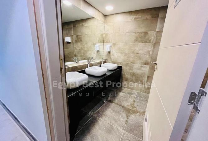 8349793 - Property Image 3