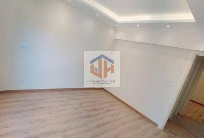 8381169 - Property Image 3