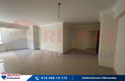 Apartment - 3 Bedrooms - 2 Bathrooms for rent in Grand View - Smouha - Hay Sharq - Alexandria