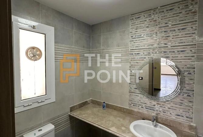 8384720 - Property Image 2