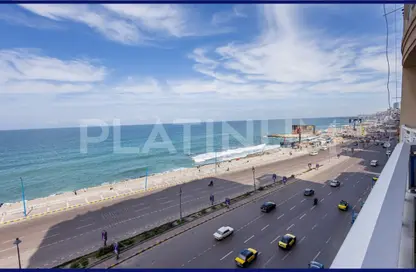 Apartment - 3 Bedrooms - 3 Bathrooms for sale in Al Geish Road - Camp Chezar - Hay Wasat - Alexandria
