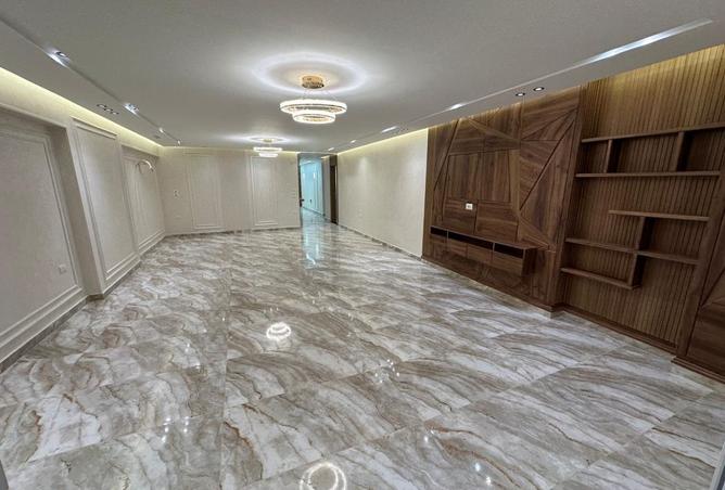 8039761 - Property Image 3