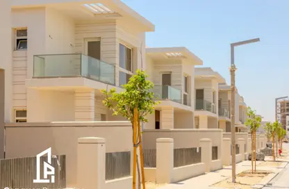 فيلا - 4 غرف نوم - 4 حمامات للبيع في كايرو جايت - كمبوندات الشيخ زايد - الشيخ زايد - الجيزة