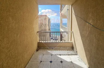 Apartment - 2 Bedrooms - 2 Bathrooms for sale in El Gaish Road - Sidi Beshr - Hay Awal El Montazah - Alexandria
