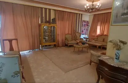 Apartment - 3 Bedrooms - 3 Bathrooms for sale in Badie Khairy St. - El Hegaz Square - El Nozha - Cairo