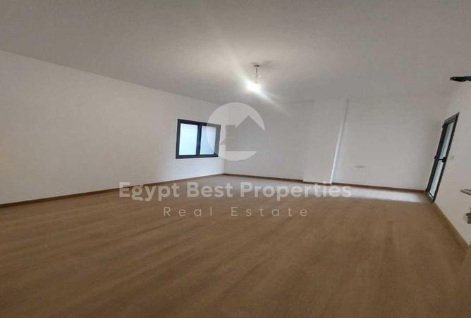 8324137 - Property Image 3