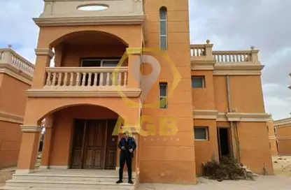 فيلا - 3 غرف نوم - 3 حمامات للبيع في ستيلا هليوبوليس - طريق مصر إسماعيلية الصحراوي - القاهرة