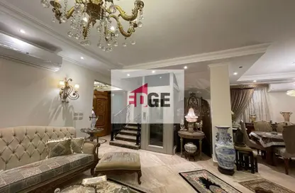 منزل مزدوج - 5 غرف نوم - 5 حمامات للبيع في فيليت - كمبوندات التجمع الخامس - التجمع الخامس - مدينة القاهرة الجديدة - القاهرة منزل مزدوج - 5 غرف نوم - 5 حمامات للبيع في فيليت - كمبوندات التجمع الخامس - التجمع الخامس - مدينة القاهرة الجديدة - القاهرة