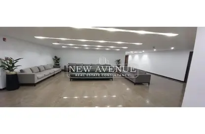 عيادة - استوديو - 1 حمام للبيع في أجورا كوميرشيال كومبلكس - كمبوندات التجمع الخامس - التجمع الخامس - مدينة القاهرة الجديدة - القاهرة