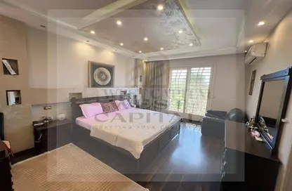 Townhouse - 4 Bedrooms - 4 Bathrooms for sale in Royal Meadows - Sheikh Zayed Compounds - Sheikh Zayed City - Giza
