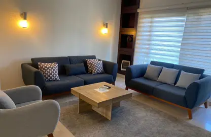 شقة - 1 حمام للايجار في ذا فيلدج - المستثمرين الجنوبية - مدينة القاهرة الجديدة - القاهرة