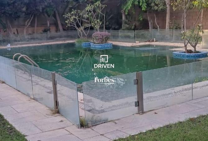 8304060 - Property Image 3