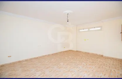 Apartment - 3 Bedrooms - 2 Bathrooms for sale in Camp Chezar - Hay Wasat - Alexandria