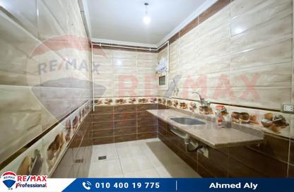 Apartment - 3 Bedrooms - 1 Bathroom for rent in Al Mosheer Ahmed Ismail St. - Sidi Gaber - Hay Sharq - Alexandria