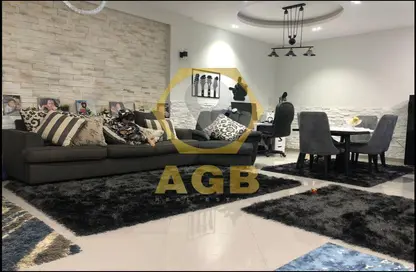 Apartment - 2 Bedrooms - 1 Bathroom for sale in Al Gezira St. - South Investors Area - New Cairo City - Cairo