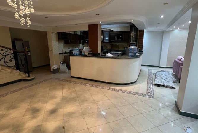 8313889 - Property Image 2