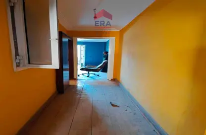 Apartment - 2 Bedrooms - 1 Bathroom for sale in Shagaret Al Dor St. - Zamalek - Cairo