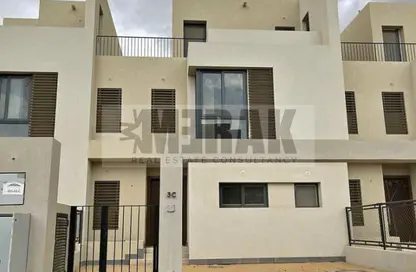 Twin House - 3 Bedrooms - 5 Bathrooms for sale in Sodic East - 6th District - New Heliopolis - Cairo