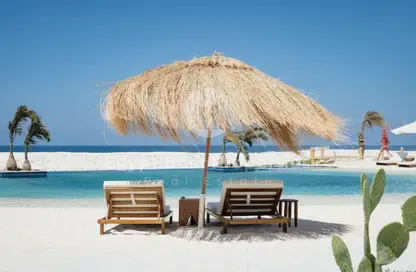 Chalet - 2 Bedrooms - 3 Bathrooms for sale in The Med - Ras Al Hekma - North Coast