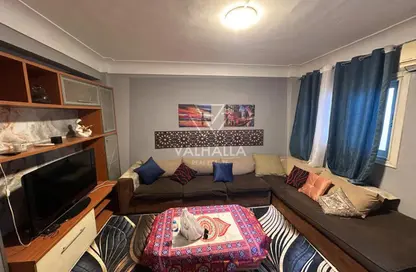 شقة - غرفة نوم - 1 حمام للايجار في شارع البرازيل - الزمالك - القاهرة