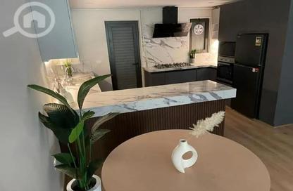 Apartment - 2 Bedrooms - 2 Bathrooms for sale in Lake View Residence - 5th Settlement Compounds - The 5th Settlement - New Cairo City - Cairo