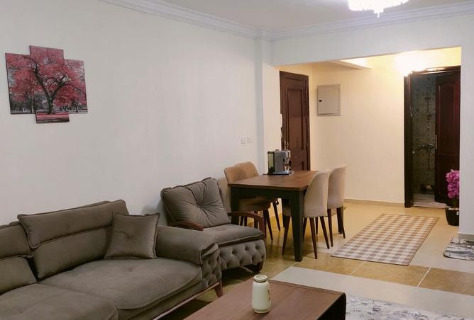 8239424 - Property Image 2