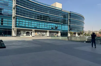 Shop - Studio - 4 Bathrooms for rent in Park St. - 26th of July Corridor - Sheikh Zayed City - Giza