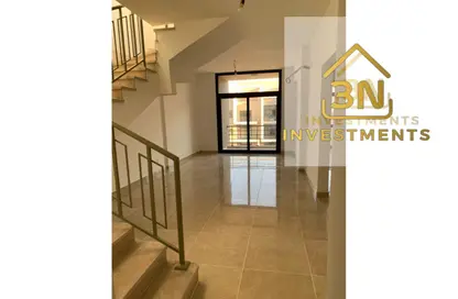 Penthouse - 2 Bedrooms - 3 Bathrooms for rent in Moon Residences - Fifth Square - The 5th Settlement - New Cairo City - Cairo