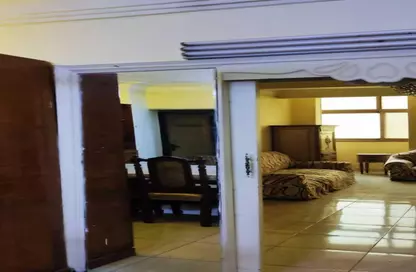 Apartment - 3 Bedrooms - 2 Bathrooms for rent in Bahgat Ali St. (Ebn Al Nabeh) - Zamalek - Cairo