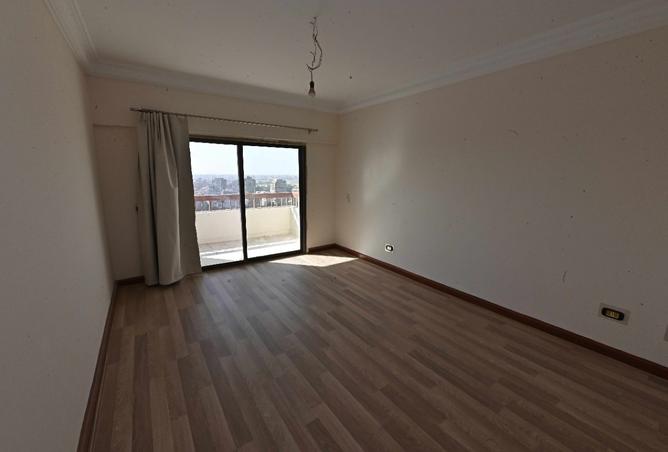 8448737 - Property Image 2