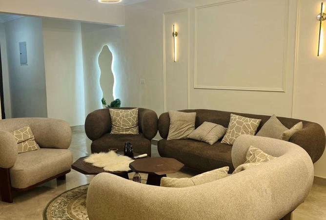 8393745 - Property Image 2