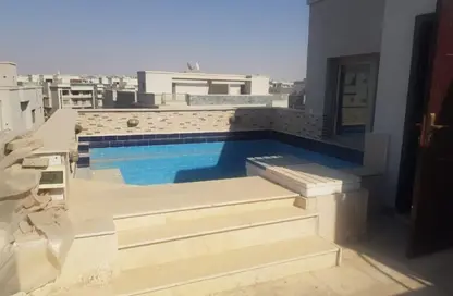 (بنتهاوس  (روف - 2 غرف نوم - 2 حمامات للايجار في جاليريا  مون فالى - المستثمرين الجنوبية - مدينة القاهرة الجديدة - القاهرة