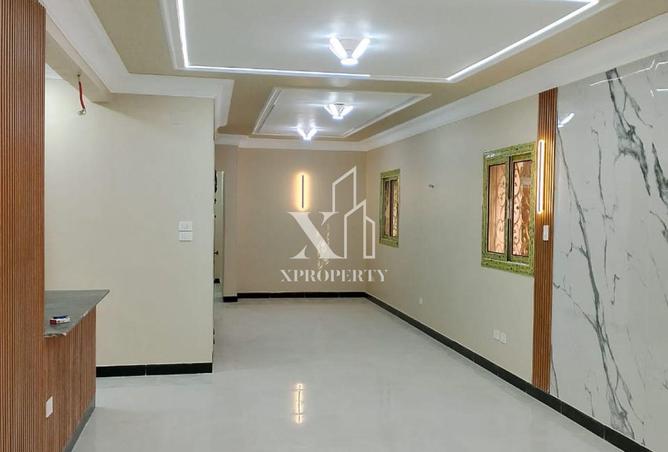 8273464 - Property Image 2