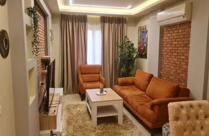Apartment - 2 Bedrooms - 1 Bathroom for rent in El Rehab Extension - Al Rehab - New Cairo City - Cairo
