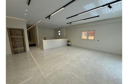 Apartment - 3 Bedrooms - 4 Bathrooms for sale in West Somid Road - West Somid - 6 October City - Giza