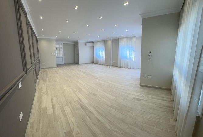 8382326 - Property Image 2