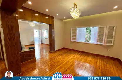 شقة - 4 غرف نوم - 2 حمامات للايجار في جليم - حي شرق - الاسكندرية