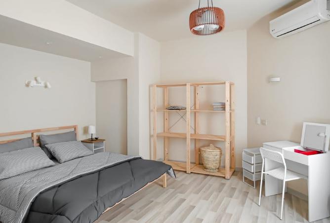 8268789 - Property Image 2