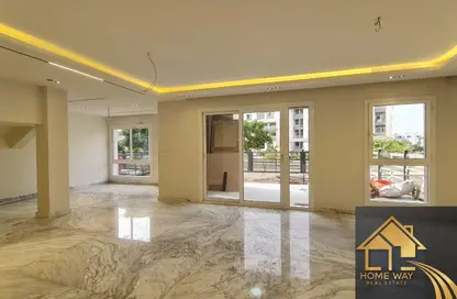 Duplex - 3 Bedrooms - 3 Bathrooms for rent in The Residences - Hyde Park - New Cairo City - Cairo
