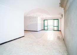 Apartment - 4 bedrooms - 4 bathrooms for للايجار in Al Geish Road - El Mandara - Hay Than El Montazah - Alexandria