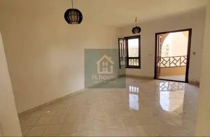 Apartment - 2 Bedrooms - 1 Bathroom for rent in Talaat Mostafa St. - Rehab City Fifth Phase - Al Rehab - New Cairo City - Cairo