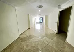 Apartment - 3 Bedrooms - 3 Bathrooms for rent in Damietta St. - Bolkly - Hay Sharq - Alexandria