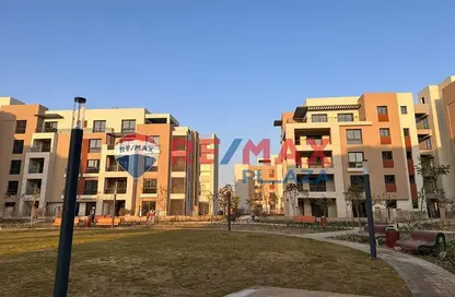 Apartment - 4 Bedrooms - 4 Bathrooms for sale in District 5 - The 5th Settlement - New Cairo City - Cairo