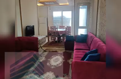 شقة - 3 غرف نوم - 1 حمام للايجار في شارع رشدي - ستانلي - حي شرق - الاسكندرية