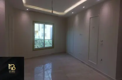 Apartment - 2 Bedrooms - 1 Bathroom for rent in South Teseen St. - The 5th Settlement - New Cairo City - Cairo