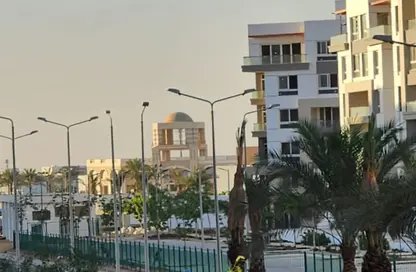 Apartment - 3 Bedrooms - 2 Bathrooms for sale in Hyde Park - 5th Settlement Compounds - The 5th Settlement - New Cairo City - Cairo