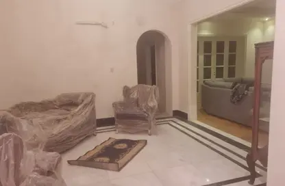 Apartment - 2 Bedrooms - 2 Bathrooms for rent in Zamalek - Cairo