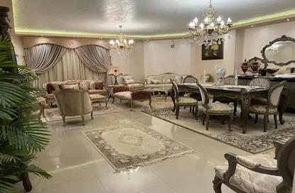 Apartment - 3 Bedrooms - 2 Bathrooms for sale in Thirteenth Sector - Zahraa El Maadi - Hay El Maadi - Cairo